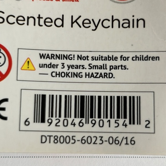 Disney Tsum Tsum - Winnie the Pooh Squeezable Scent Keychain NWT Collectible - Picture 13 of 13